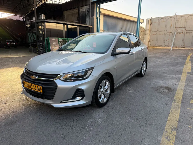 Chevrolet Onix Premier 2023 года. — фото 2