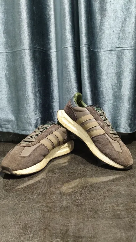 Оригинальные кроссовки Adidas — фото 5