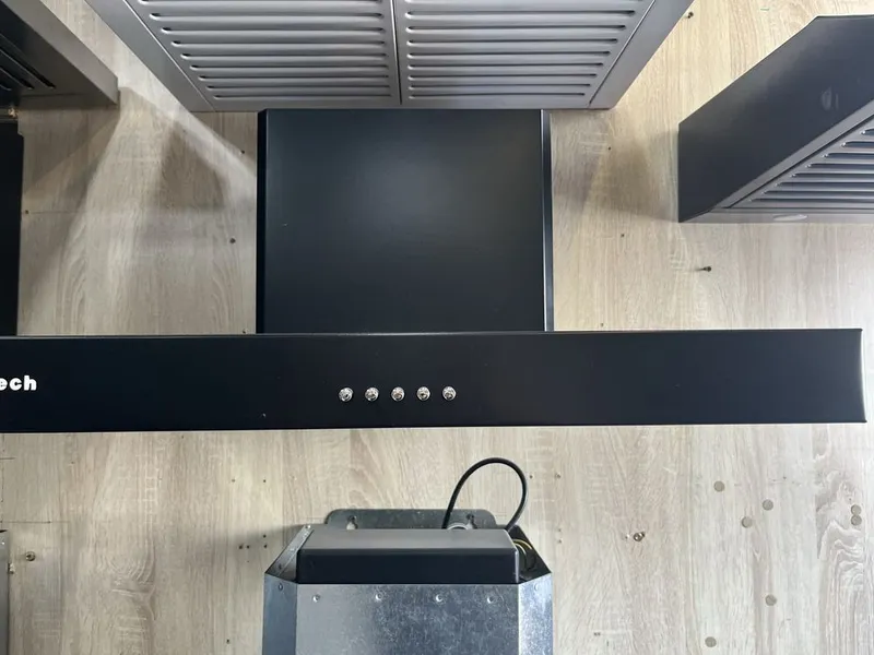 Вытяжка Vitech . Доставка бесплатно по городу