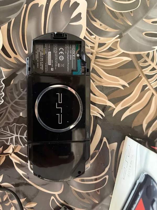 Psp 3000 состояние идеал фулл комплект + коробка — фото 2