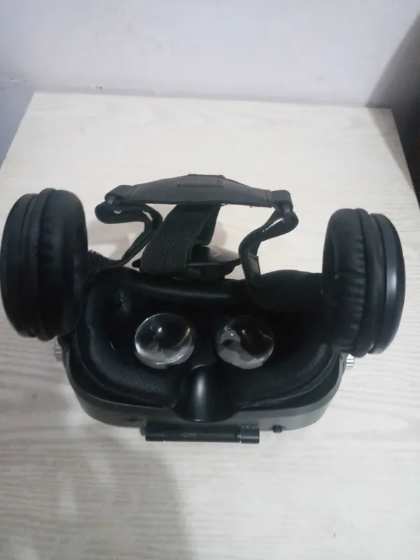 Очки виртуальной реальности VR HOCO DGA03 с наушниками 2