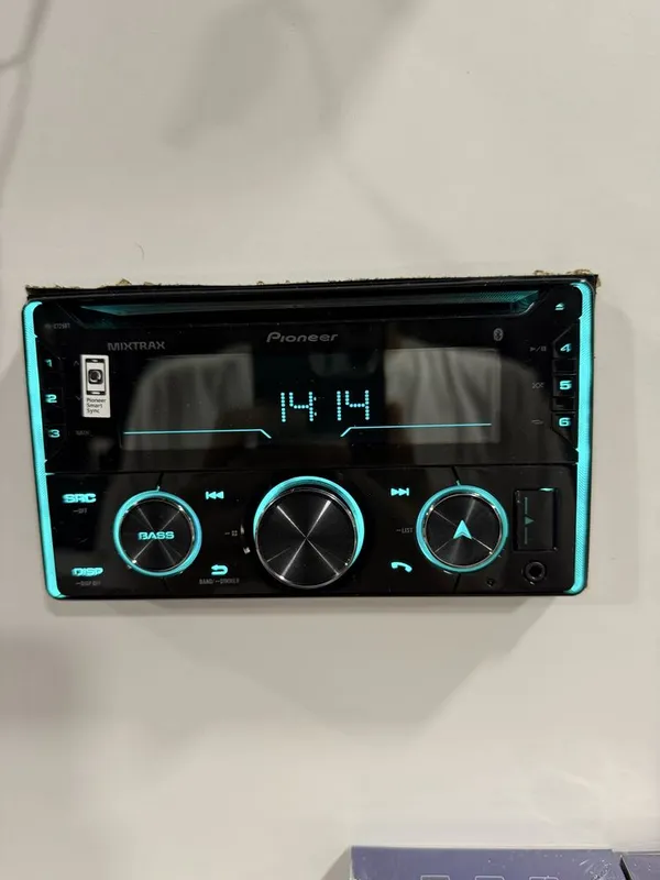 Pioneer 725 b/u ideal xolatda Pioneer 725 b/u ideal xolatda