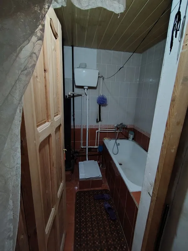Ховли уй сотилади 4 сотих хал ремонт килинмаган 2014 йилда битган — фото 3