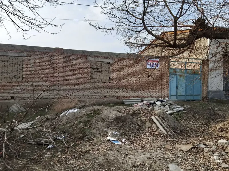 8 sotix qurilishi tugallanmagan uy sotiladi — фото 1
