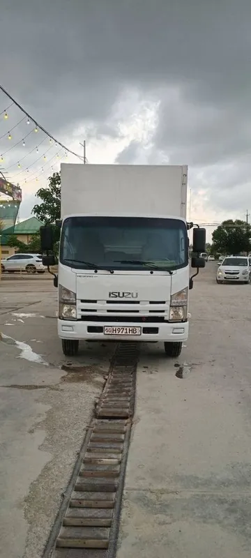 Isuzu sotiladi 2018 yil 1 Isuzu sotiladi 2018 yil 1