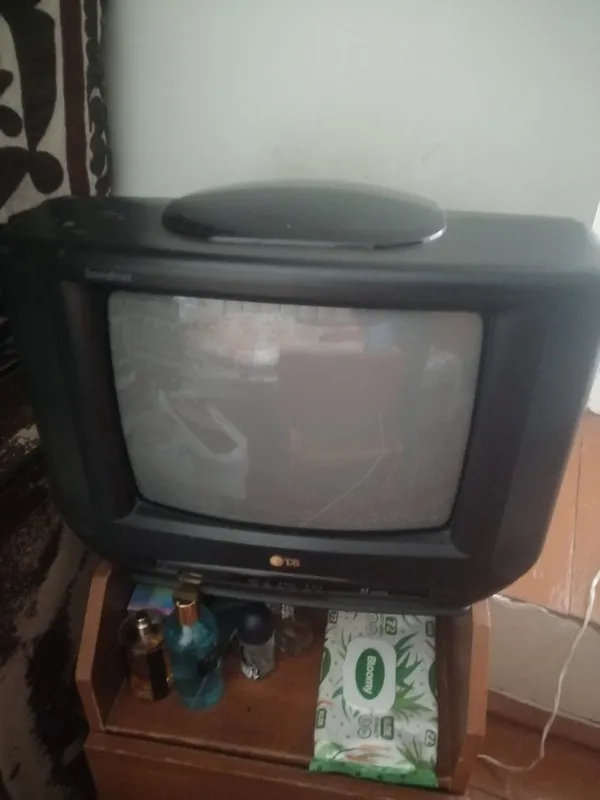 Продаётся телевизоры. — фото 1