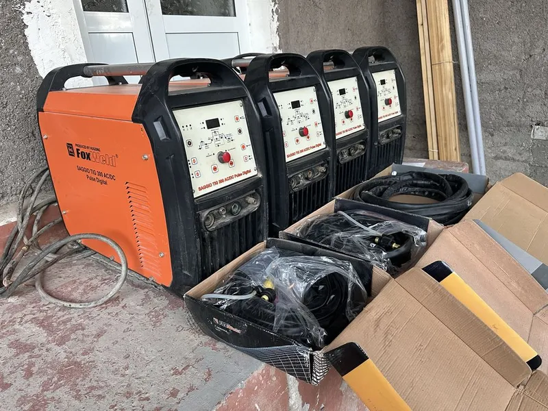 FOX Weld SAGGIO TIG300 AC DC PULSE DIGITAL Alimen mis metal quya olad 3 FOX Weld SAGGIO TIG300 AC DC PULSE DIGITAL Alimen mis metal quya olad 3