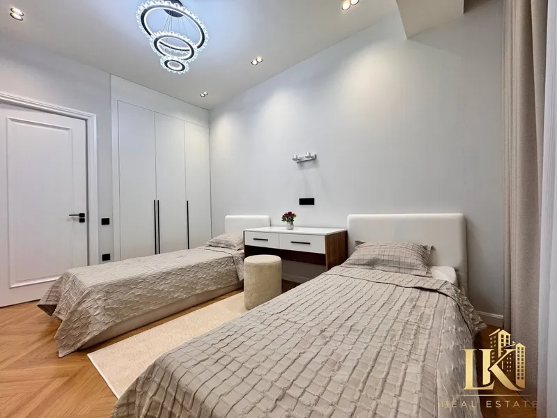 #9800 4/9/10 Новостройка 105 м² Евро Люкс с мебелью и техникой — фото 8