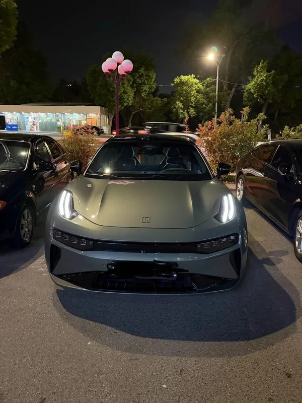 Zeekr z sport 3.3 4 Zeekr z sport 3.3 4