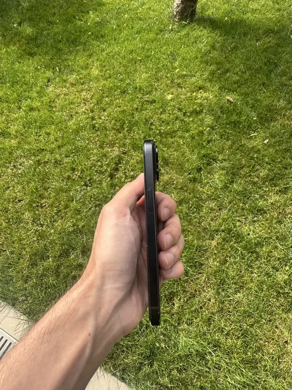 Iphone 15 black — фото 3