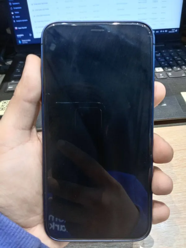 Продаётся срочно iPhone XR, сделан как 17 Pro 1 Продаётся срочно iPhone XR, сделан как 17 Pro 1