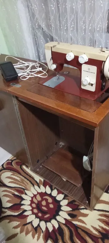 Srochna tikuv mashinasi sotiladi ideal holatda chayka — фото 2