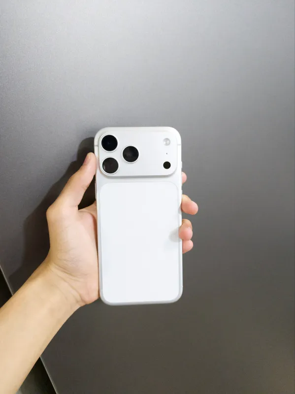 iPhone 17 Pro Max 1 iPhone 17 Pro Max 1