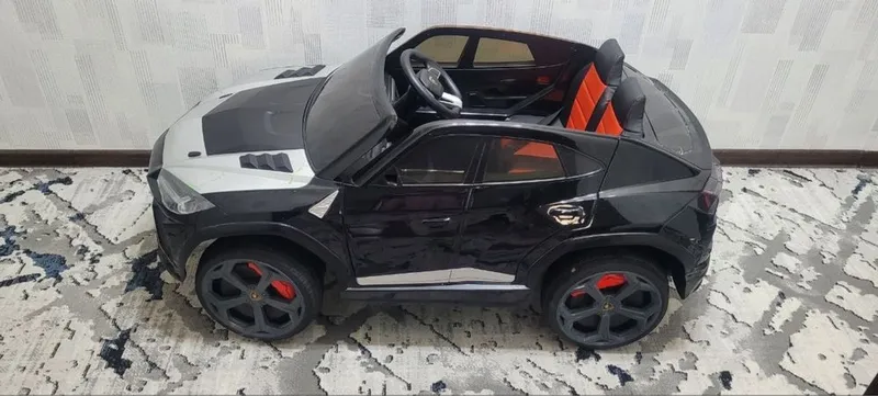 Lamborgini Urus bolalar moshinasi — фото 2