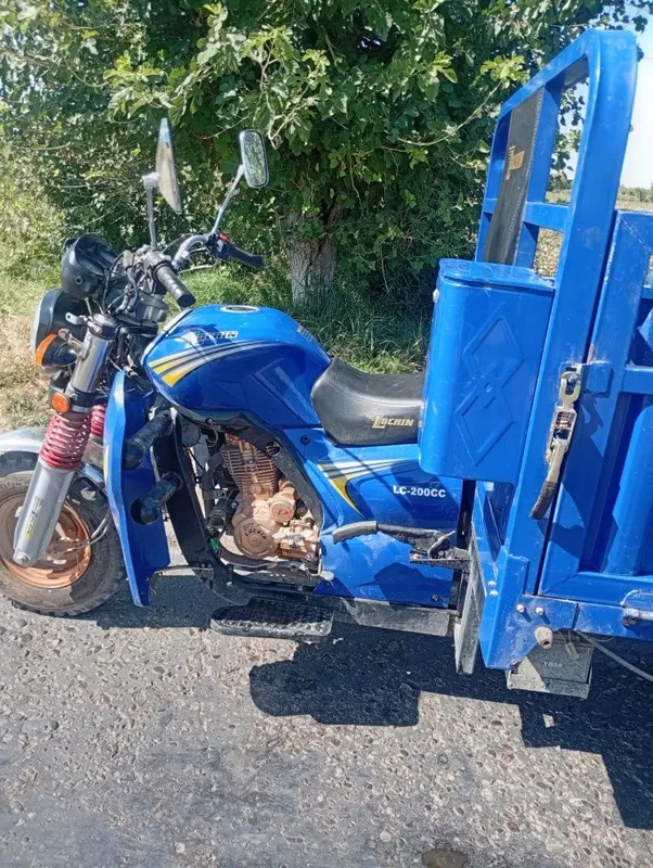 Mototsikl Lochin Holati alo 2023 yil 1.5 tonnalik — фото 3