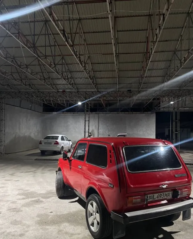 Niva ВАЗ 2101, бензин/газ 6 Niva ВАЗ 2101, бензин/газ 6