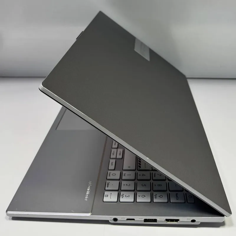 Ноутбук ASUS 4 Ноутбук ASUS 4