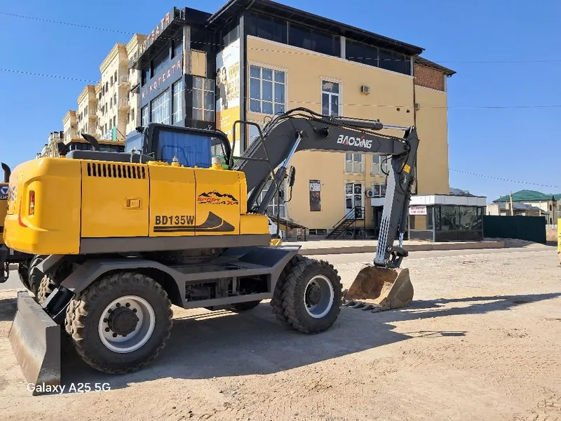Ekskavator 135 talik 2 Ekskavator 135 talik 2