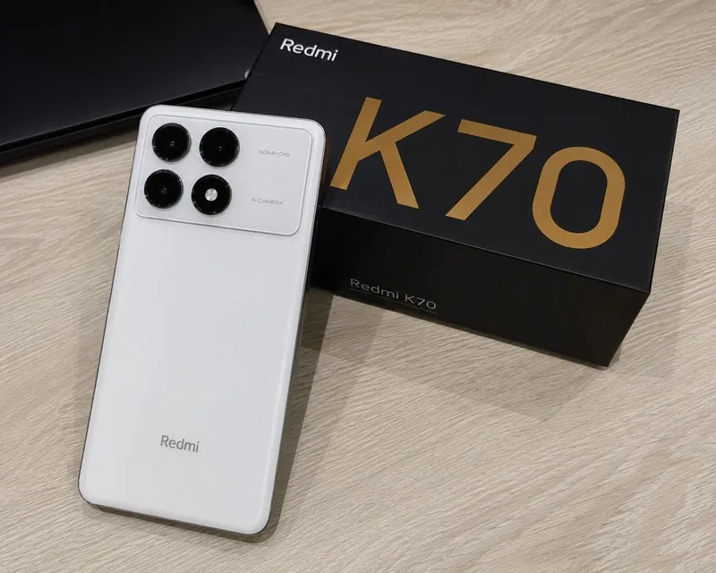 Redmi K70 (12/256) белый 3