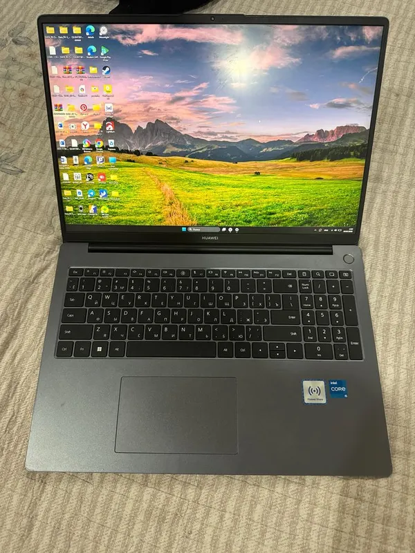 Huawei mateBook holati ideal