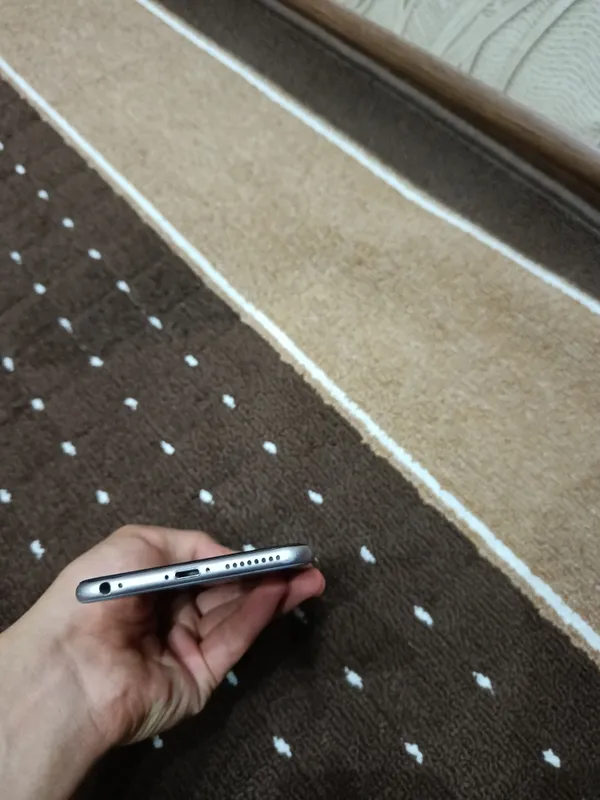 Продаётся iPhone 6 Plus 5