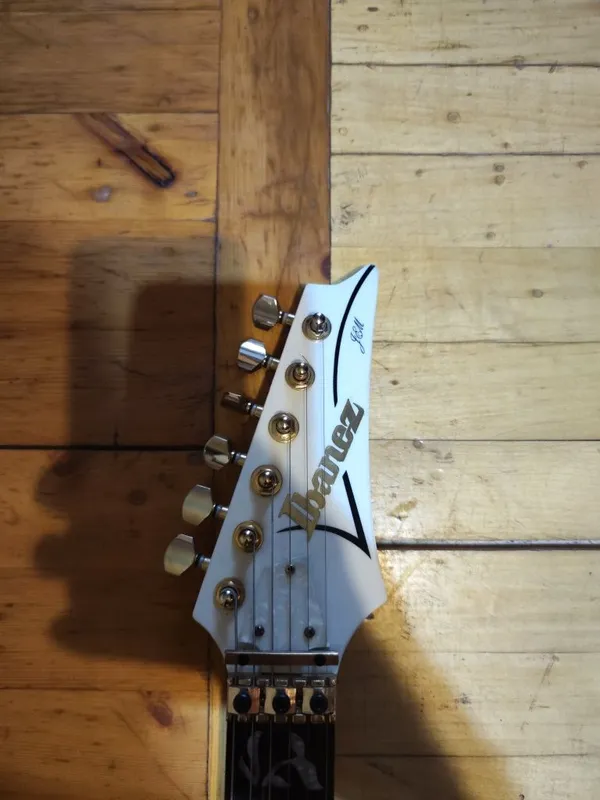 Гитара Ibanez Jem 2 Гитара Ibanez Jem 2