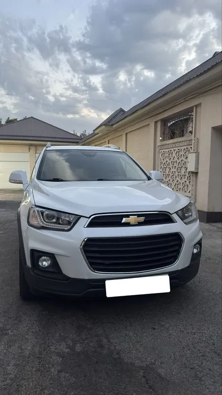 Chevrolet Captiva 4 avtomobili sotiladi 3 Chevrolet Captiva 4 avtomobili sotiladi 3