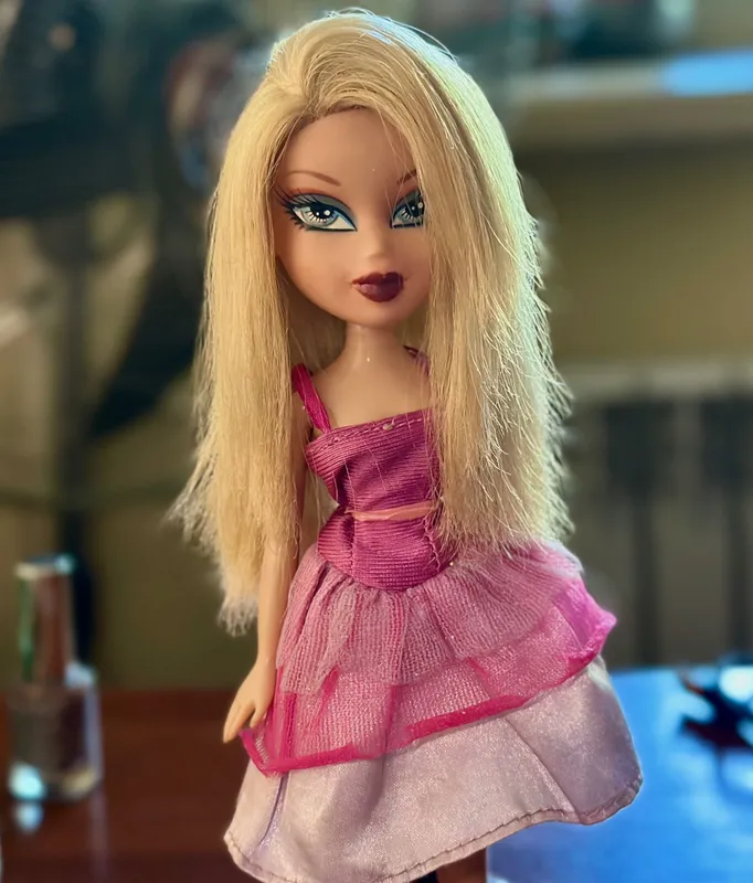продаются куклы Bratz