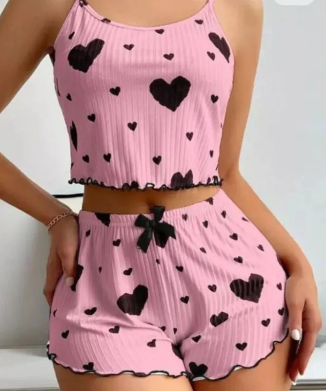 ayollar pijamasi