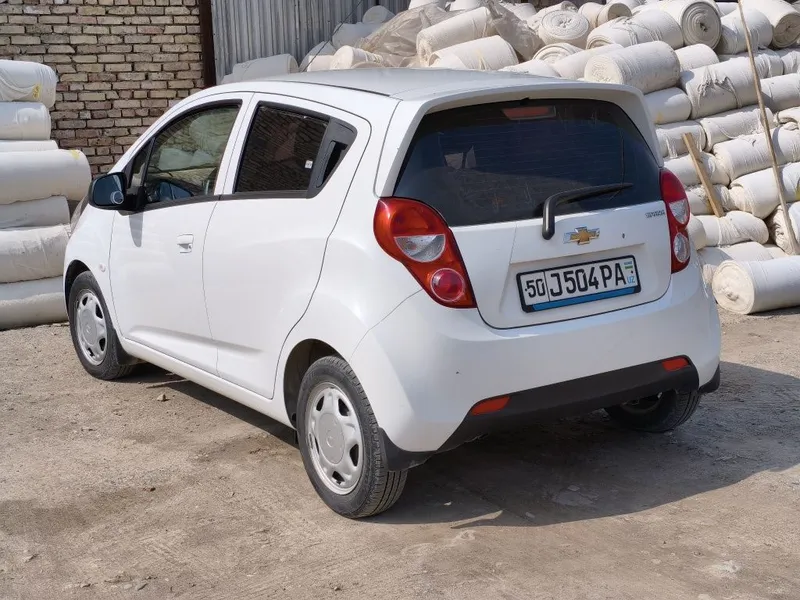 Chevrolet Spark 29700 km — фото 2