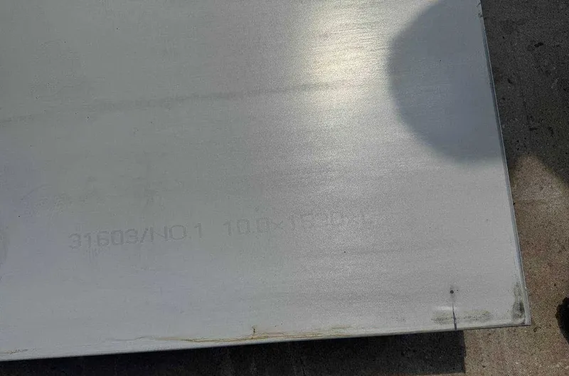 10 mm qalinlikdagi AISI 304 zanglamaydigan po‘lat listi, issiq prokat, 1500x3000 mm, №1 mat 1 10 mm qalinlikdagi AISI 304 zanglamaydigan po‘lat listi, issiq prokat, 1500x3000 mm, №1 mat 1