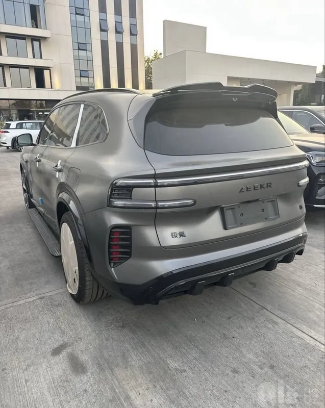 Zeekr 8X Shadow 1 Zeekr 8X Shadow 1