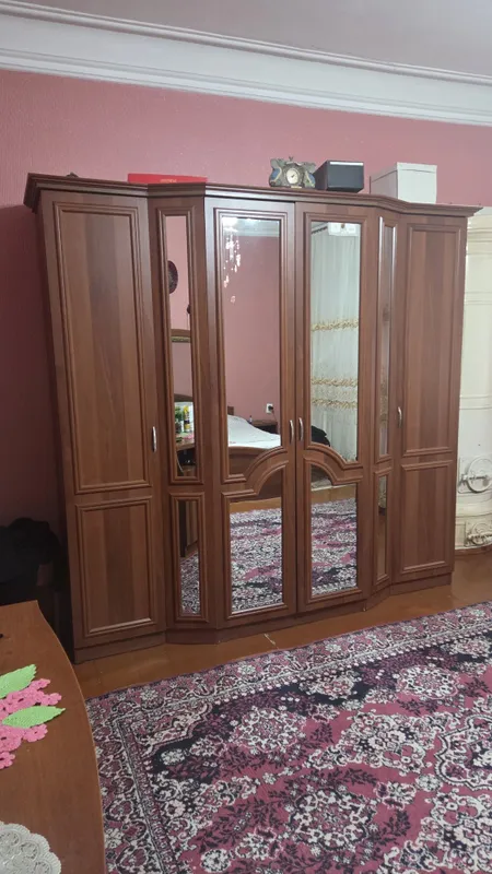 Продаётся спальный гарнитур Продаётся спальный гарнитур