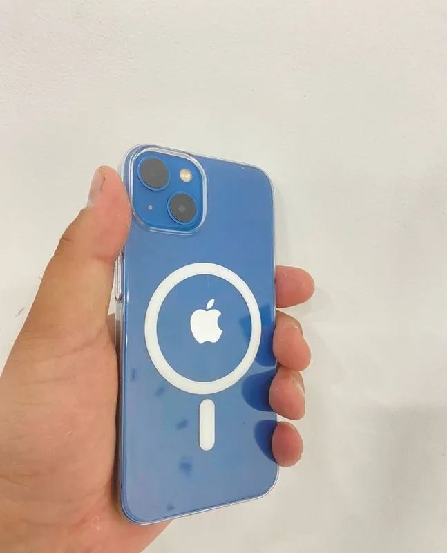 iPhone 13, идеальное состояние, 128 ГБ, аккумулятор 95%, есть коробка 3 iPhone 13, идеальное состояние, 128 ГБ, аккумулятор 95%, есть коробка 3