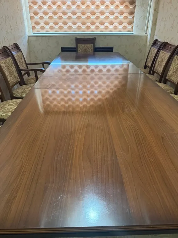 Срочно продам б/у стол и стулья, хорошее состояние 2 Срочно продам б/у стол и стулья, хорошее состояние 2