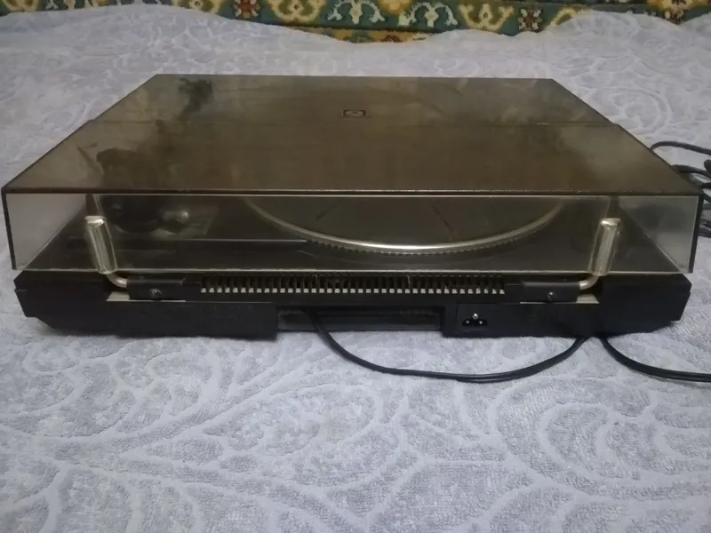 Vega 122s vinil pleyer. 7