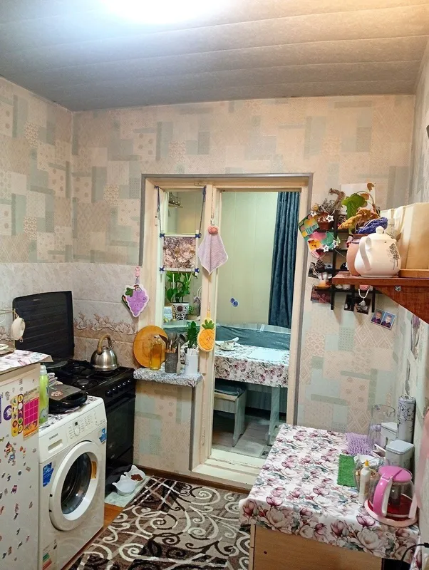 Чирчик 8й микрорайон продается 2х комн кв 34000$ 5