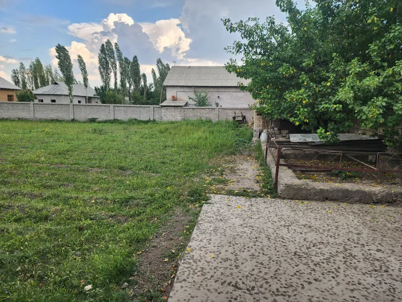 6 sotih yer sotiladi