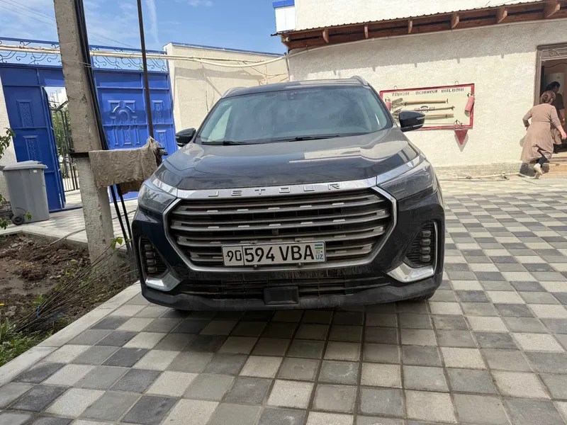 JETOUR X90 PLUS sotiladi