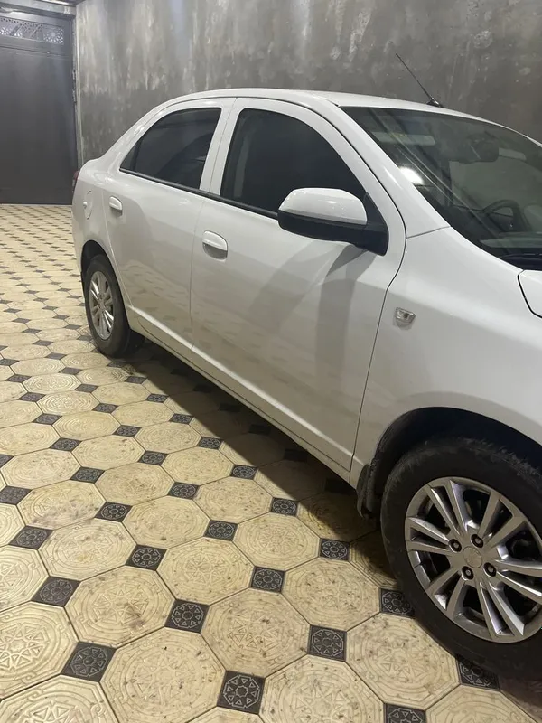 CHEVROLET COBALT LTZ-идеальное состояния есть немножко царапина — фото 3 CHEVROLET COBALT LTZ-идеальное состояния есть немножко царапина — фото 3