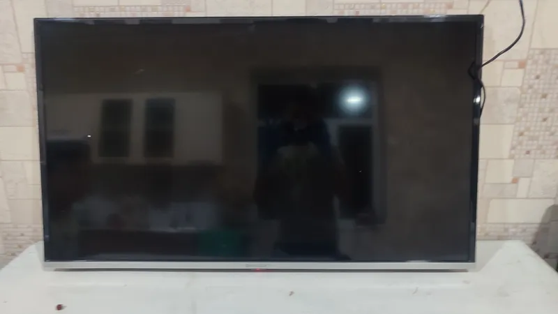 televizor sotiladi