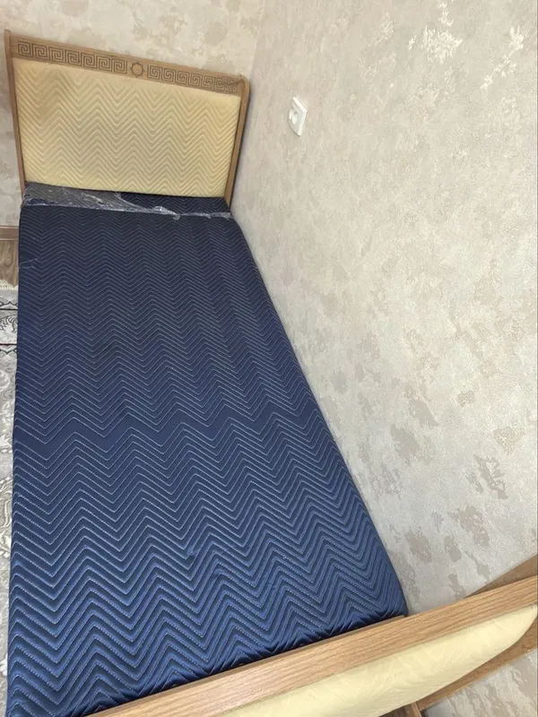 Продаётся односпальновые кровати б/у. 1 Продаётся односпальновые кровати б/у. 1