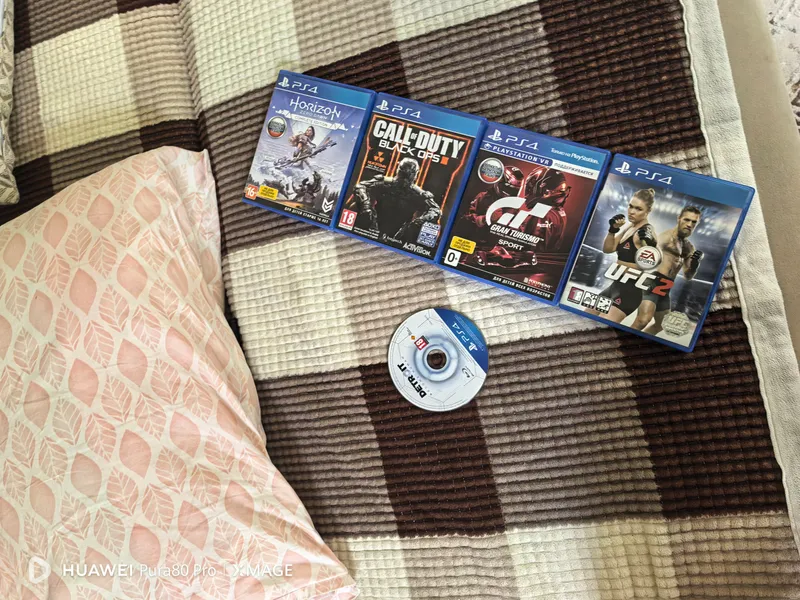 PlayStation 4 disklari PlayStation 4 disklari