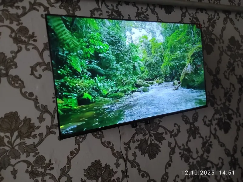Srochna sotiladi tv TCL 43 tali googl tv smart 4 kl 2