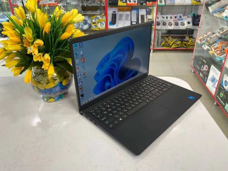 Dell Amerikanskiy 8/512gb ssd 2