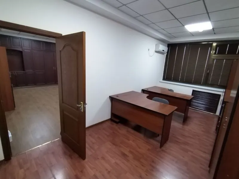 Аренда под офис С Мебелью 65кв.м 3 комната Алайский! 1600у.е — фото 2