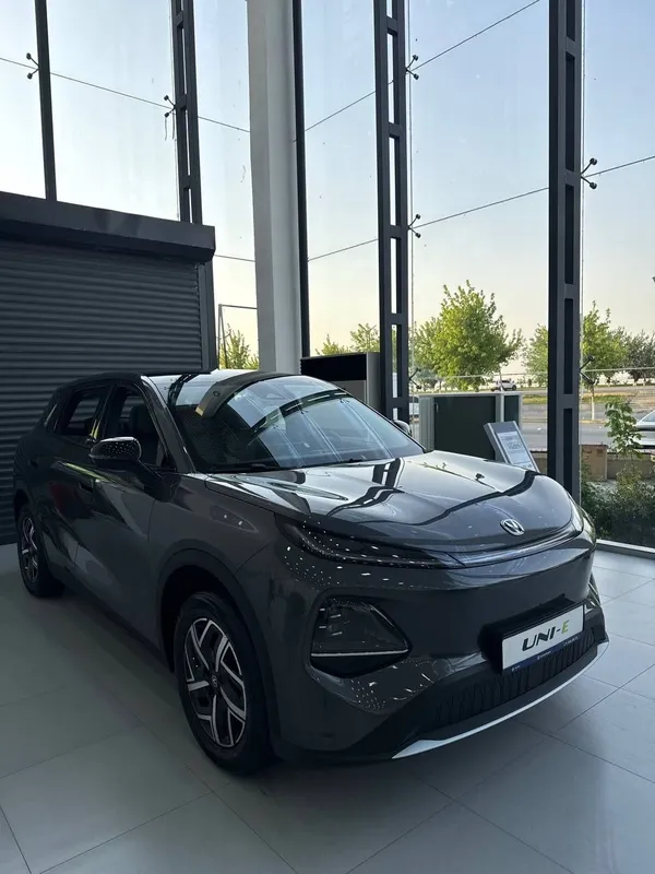 Changan UNI-E MODELI 8yil kafolat bilan 2 Changan UNI-E MODELI 8yil kafolat bilan 2