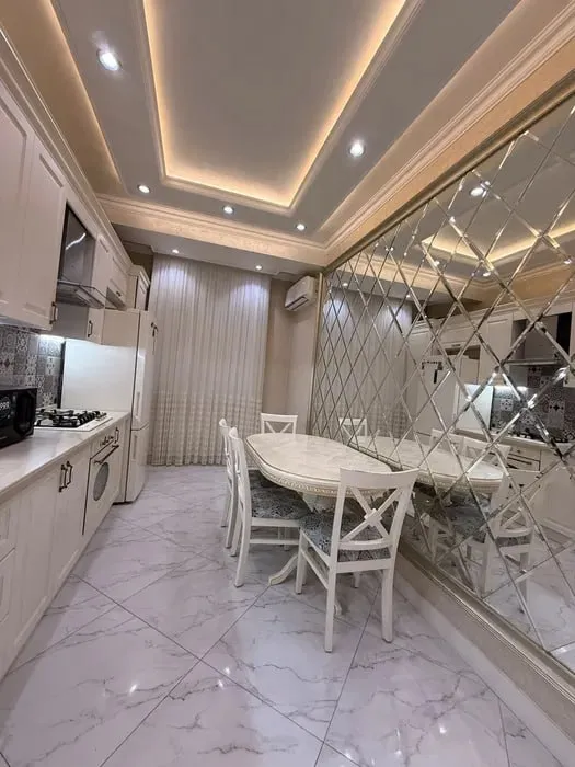 Yakkasaroydagi Golden House 4 xonali 2