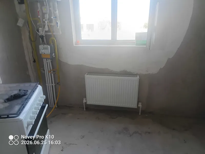 Квартира сотилади. 3 Квартира сотилади. 3