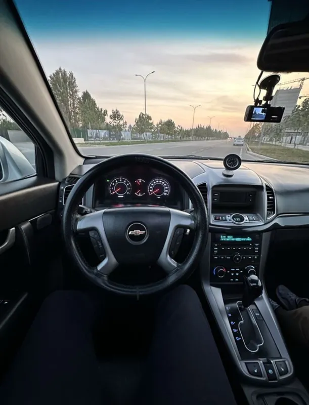 Chevrolet Captiva 3.0 Full — фото 3
